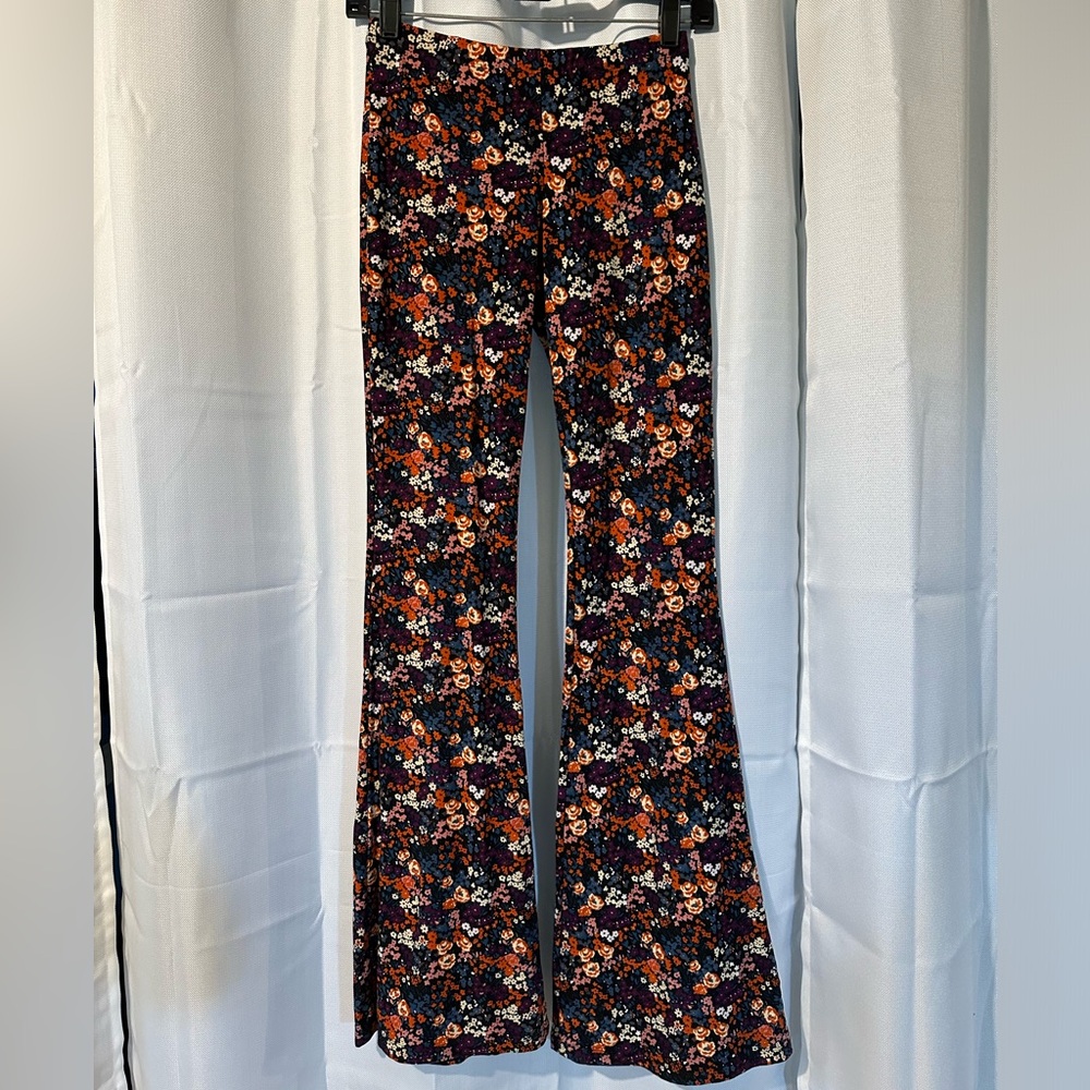 Floral Stretch Flare Pants